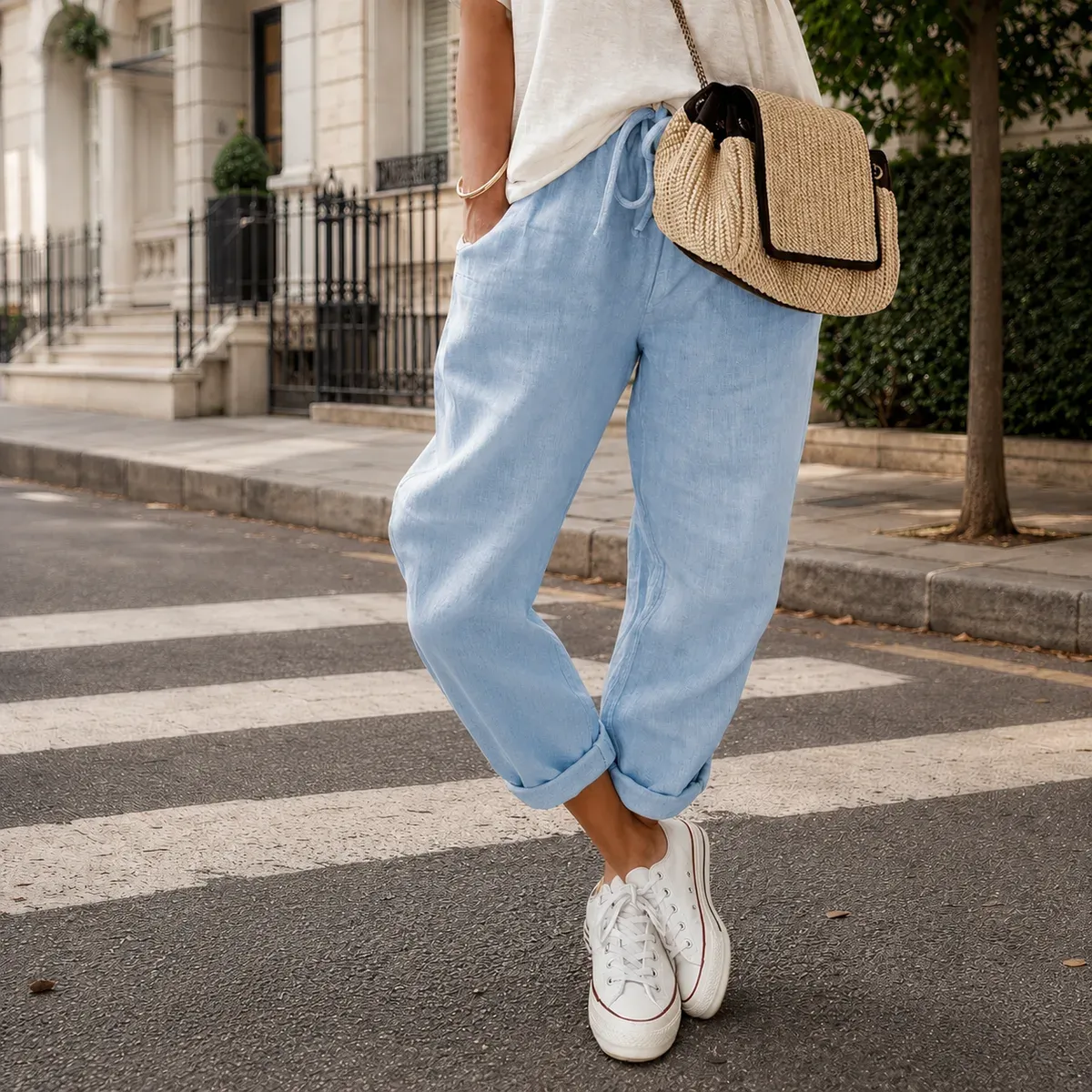 Dahlia-Mae Relaxed Pants in Blue